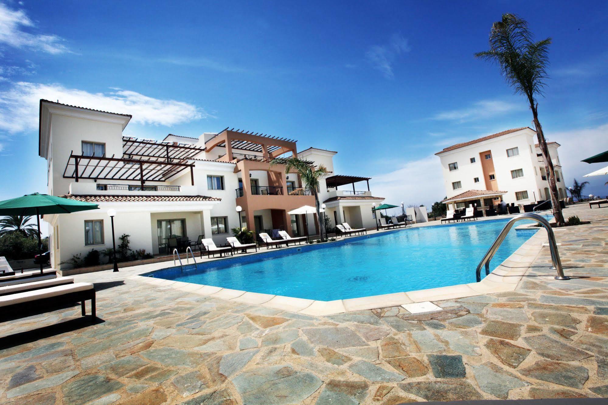 Oracle Exclusive Resort Пафос Экстерьер фото