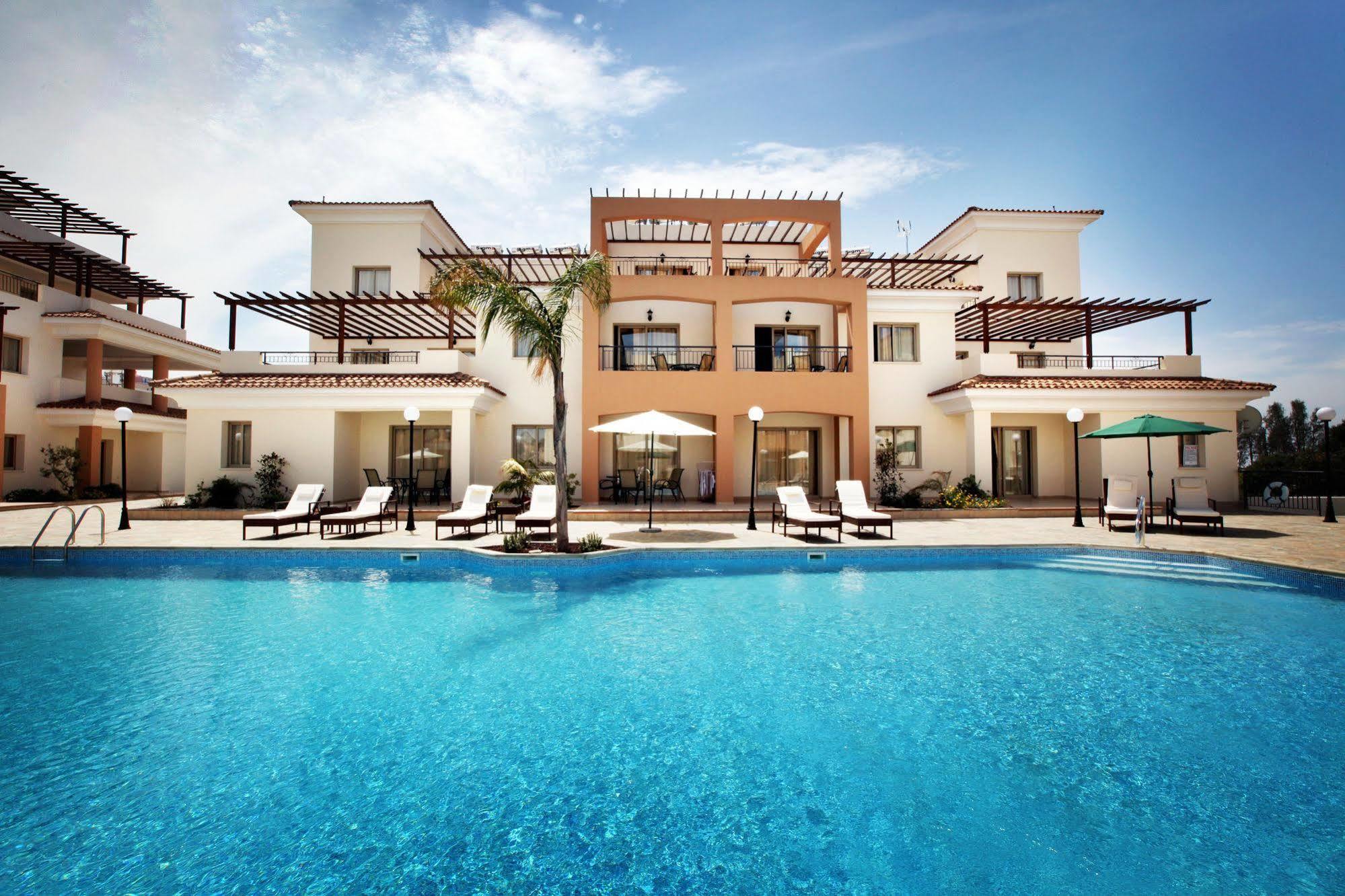 Oracle Exclusive Resort Пафос Экстерьер фото