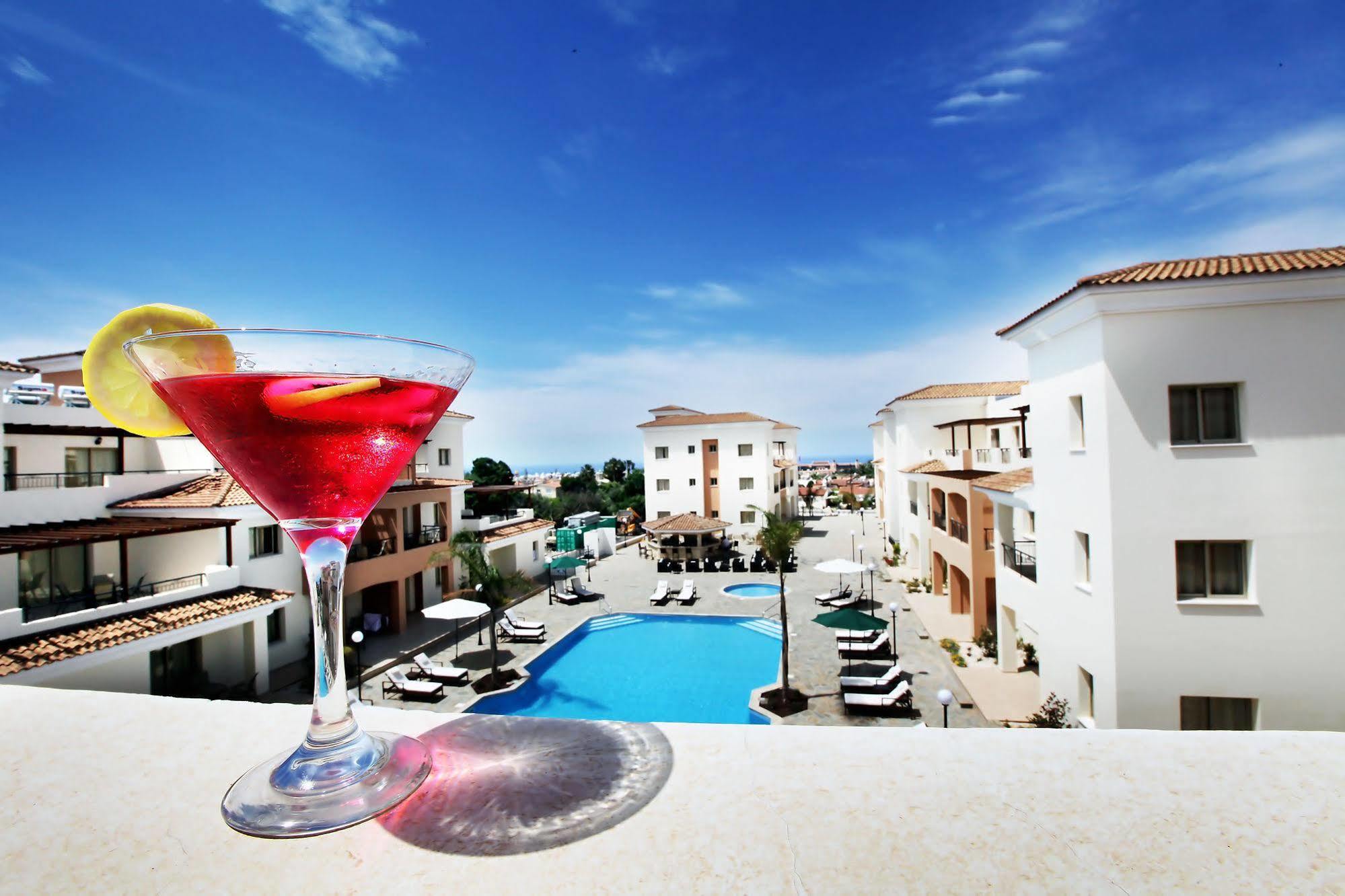 Oracle Exclusive Resort Пафос Экстерьер фото